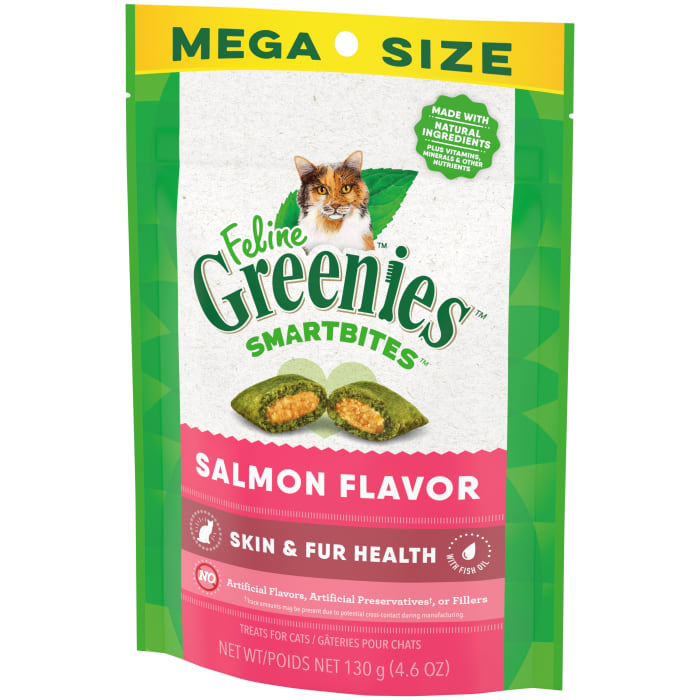 Greenies Feline SmartBites Skin & Fur Crunchy & Soft Adult Cat Treats Salmon 4.6oz