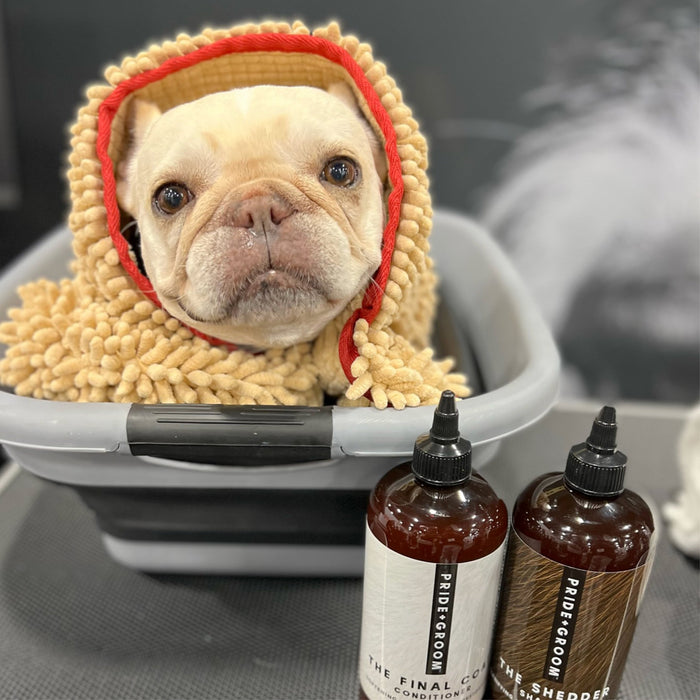 PRIDE+GROOM The Towel Microfiber Dog & Cat Drying Towel — Hand Pockets, Odor-Resistant & 7× Water Absorbent